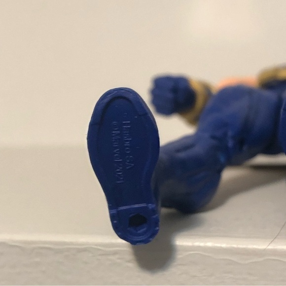 🔥 4/$15 
MARVEL Legends X-Men Cyclops 6-Inch Action Figure 2021 - Picture 8 of 9